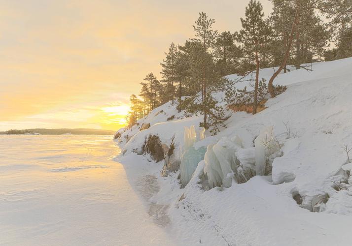 Встреча Нового года в мире великих писателей
