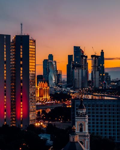 Поезд| Москва на майских: город, который вдохновляет