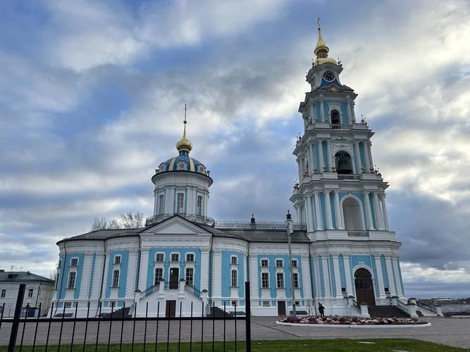 Автобус| Сырная феерия и огни Купалы: вдоль Волги