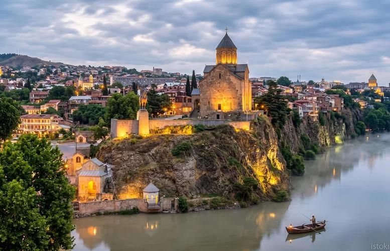 Автобус | Грузинская тройка: Тбилиси, Кахетия и Мцхета
