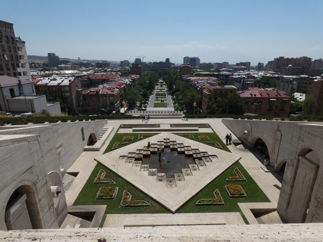 Там, где горы зеленеют — начинается настоящая Армения